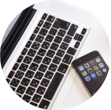 パソコンとスマートフォンのイメージ